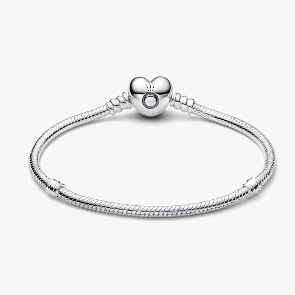 Pandora Moments Heart Clasp Bangle 7.5 in - Picture 2 of 7